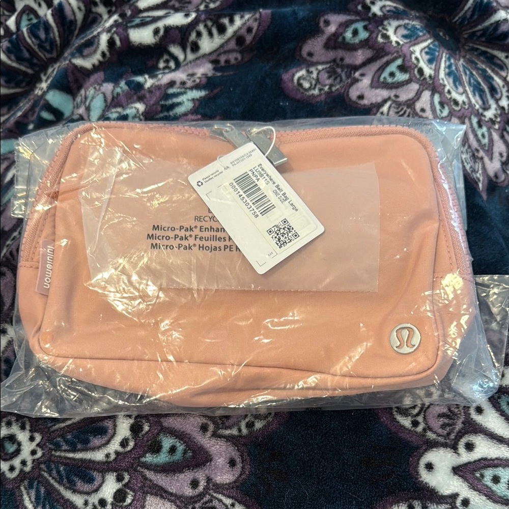 Lululemon large beltbag